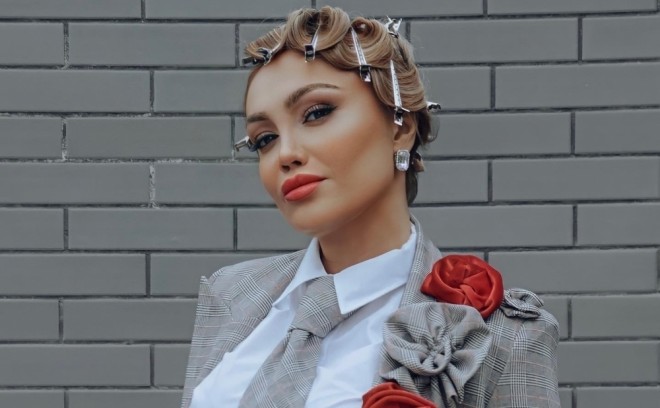 Nura Suri iradlara cavab verib
