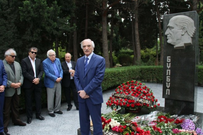 Xalq artisti Bülbülün xatirəsi anılıb