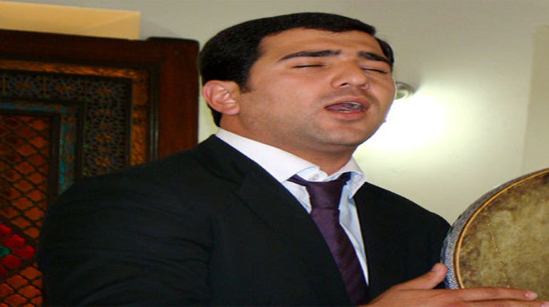 Xanəndənin boğazında aparat olduğunu düşünüblər