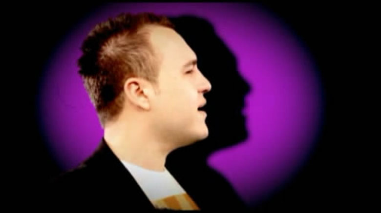 Gənc müğənni həmkarlarının səhvlərini açıqladı