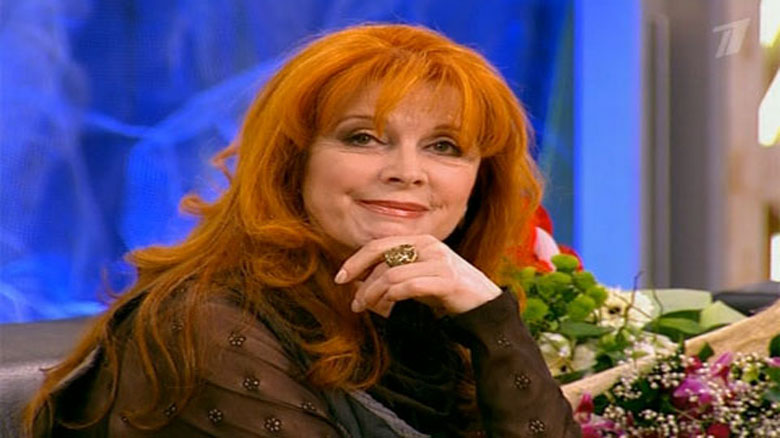 Klara Novikova: “Azərbaycan tamaşaçısından qorxuram”