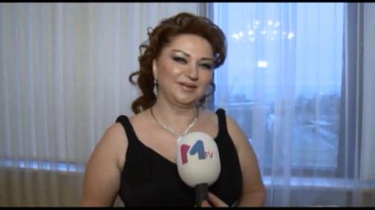 Mələkxanım Əyyubova:”Oxuduğum bütün əsərlər mənim üçün əzizdir”