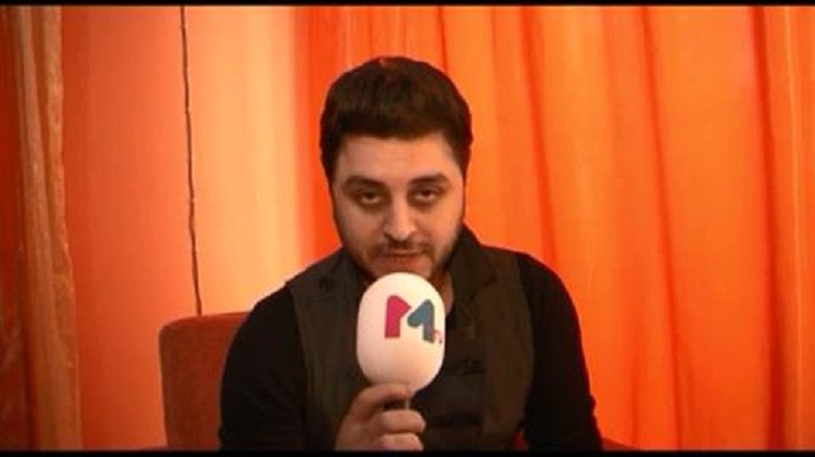 Gənc müğənni İbrahim Tatlıses və Tarkanın yolu ilə gedir