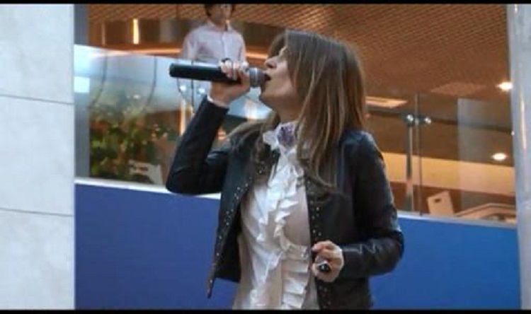 Konsert verməyi düşünməyən Samira bunun səbəblərindən danışdı 