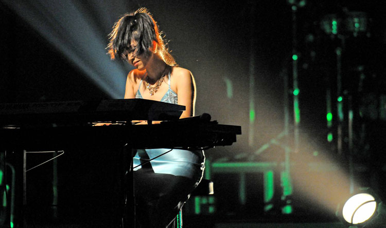 Dünya şöhrətli pianoçunun Bakı konsertindən möhtəşəm görüntülər