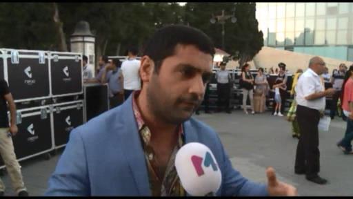 İzzət Bağırov gənc xanım müğənniylə duet oxuyacaq