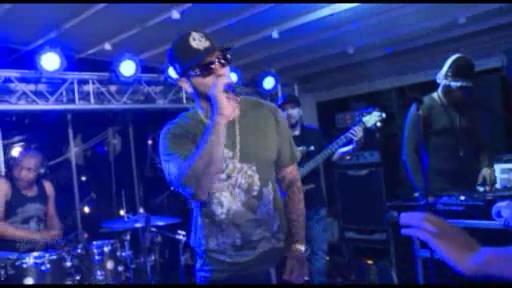 “Black Star” Timati Bakı tamaşaçılarını coşdurdu