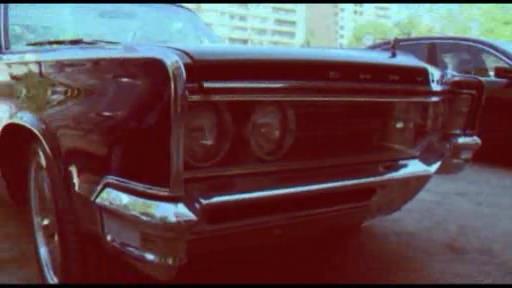 Əməkdar artist avtomobil kolleksiyasına yenisini əlavə etdi 