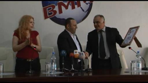 Elariz Məmmədoğlu “Azərbaycan bayrağı”mükafatı ilə təltif olundu