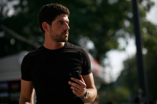 “Issız adam” Bakıda yeni filmini təqdim etdi 