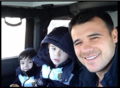 Emin Ağalarov bayramı övladları ilə keçirir