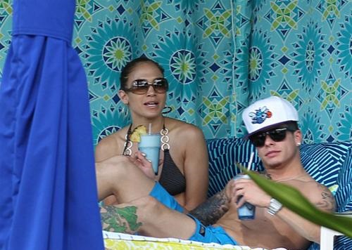 Məşhur cütlüyü çimərlikdə görənlər tanımadılar