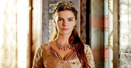 “Mihrimah sultan” özünə xına gecəsi keçirdi