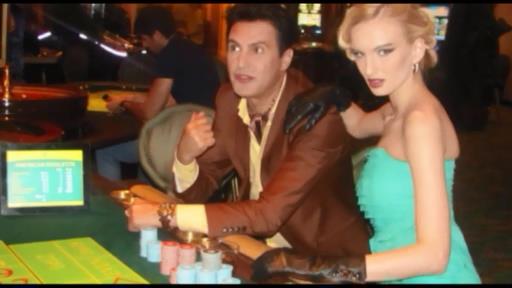 Nadir Qafarzadə dünya gözəli ilə birlikdə