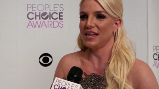 Britni Spirs evdar qadına bənzəyir