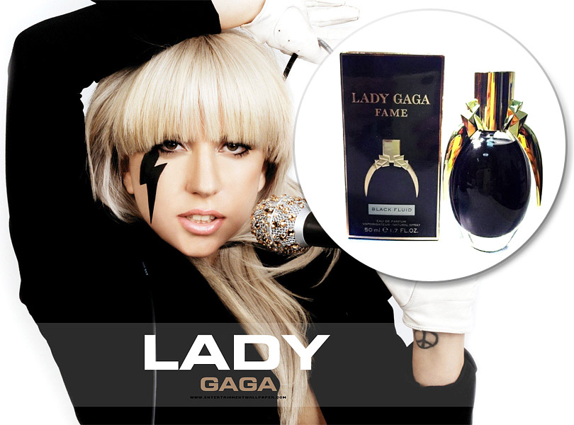 Ledi Qaqa yeni ətrinin reklamında 