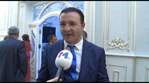 Vasif Məhərrəmli göz yaşlarına hakim ola bilmədi