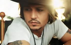 Conni Depp: “Hollivud məşhur aktyorları yarış atlarına çevirir”