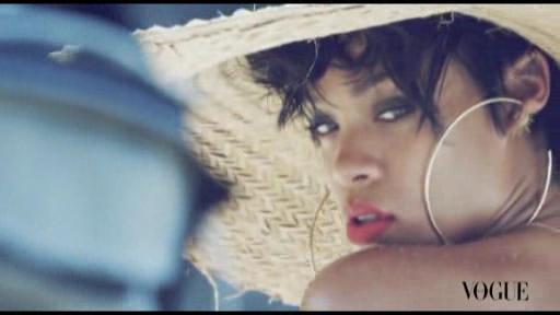 Rihannadan qeyri-adi fotosessiya