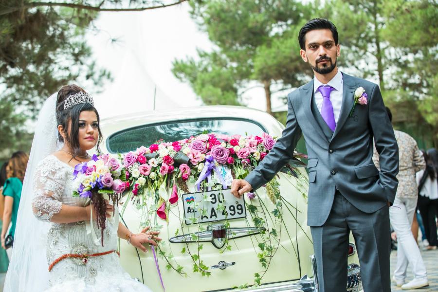 Elza Seyidcahan qızının toyunda şou əhlini bir araya yığdı