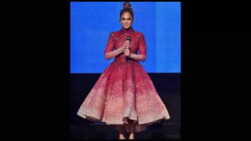 46 yaşlı Cennifer Lopez geyimləri ilə tamaşaçıları heyrətləndirdi