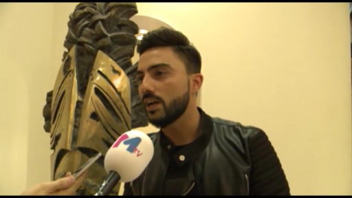 Kərim: “Döymə dəmir qapımı, əzərəm taxta başını”