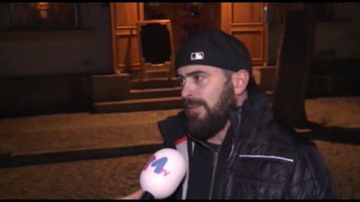 Qurd: “Saçımı məhləmizdə qırxdırıram”