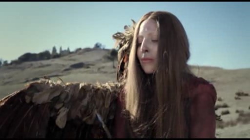 Ledi Qaqa nişanlısı ilə çılpaq vəziyyətdə fotosessiyaya çəkildi