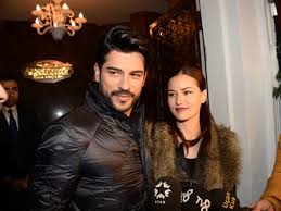 Burak Özçivit və Fahriye Evcen nişanlanmağa hazırlaşır