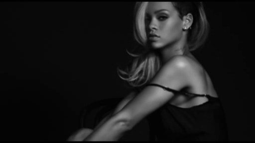 Rihanna  yeni klipində yarıçılpaq və silahlı olacaq