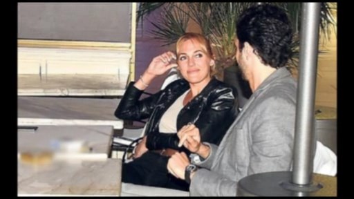 Sevgilisindən Məryəmə jest