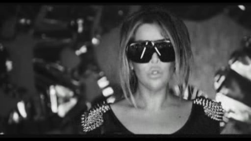 Aygün Kazımova yenidən dəyişdi