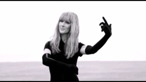 Selin Dion: “Övladlarıma baxanda Reneni görürəm”