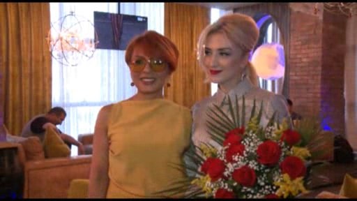 Məşhurlar Gülnarə Xəlilovanın təqdimatında 