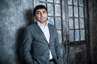 Nuri Sərinləndirici yeni klipini sevənlərinə təqdim edib.