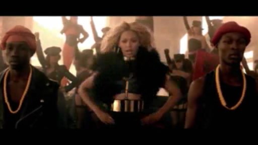 Beyons 4 yaşlı qızının paltarına 11 min dollar ödədi