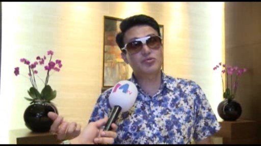 Nadir yenidən saç əkdirəcək 