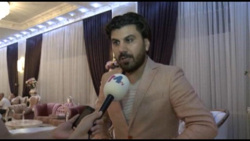 Ceyhun: “Kişi sənətçilərimiz kürəklərini çəkib paylaşırlar" 