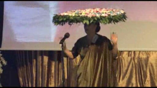 Elza Seyidcahan: “Bu libasımı soyuducuda saxlamışam”