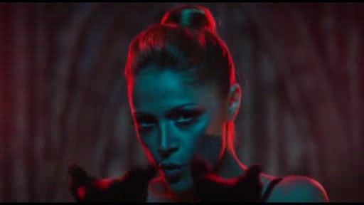 Nigar Camal sərgi layihəsi üçün kamera qarşısına keçdi