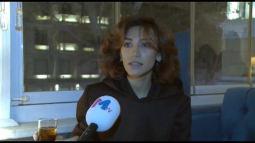 Röya Ayxan: “Daha çox Hande Yenerin evində qalıram” 