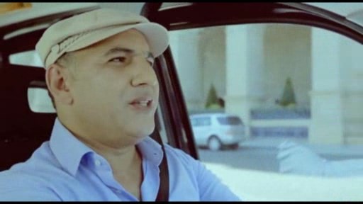 Ədalət Şükürov evində şam ağacı bəzədi