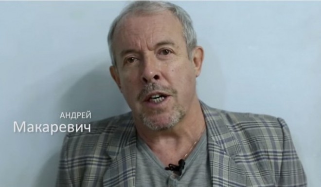 Rusiyada gözlənilməz olay: Atalar müəllimlərə qarşı - foto