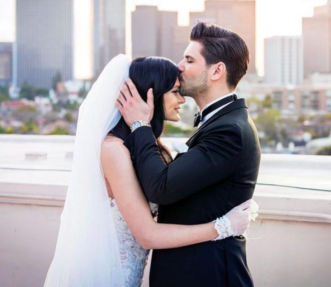 Almeda təbrik etməyənlərə üsyan etdi