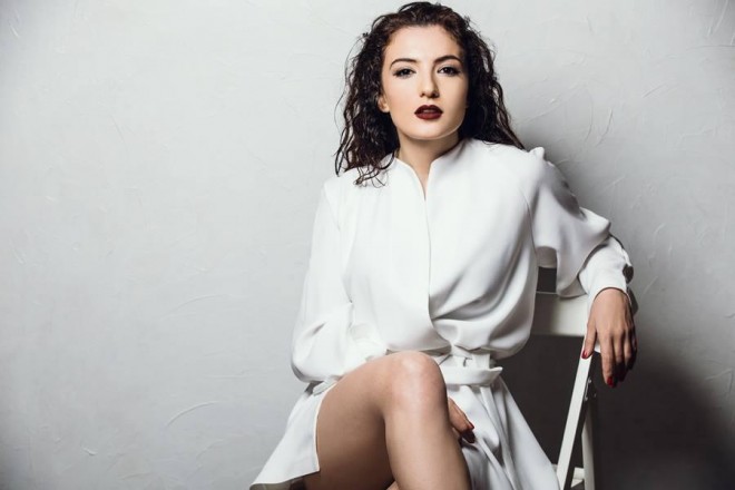 Dilarə Ledi Qaqanın mahnısını ifa edib