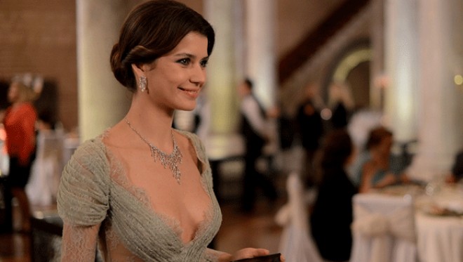 Beren: “Anamın sancısını hiss etdim, sevgilimin hədiyyəsi ilə yuxuya getdim” - foto 