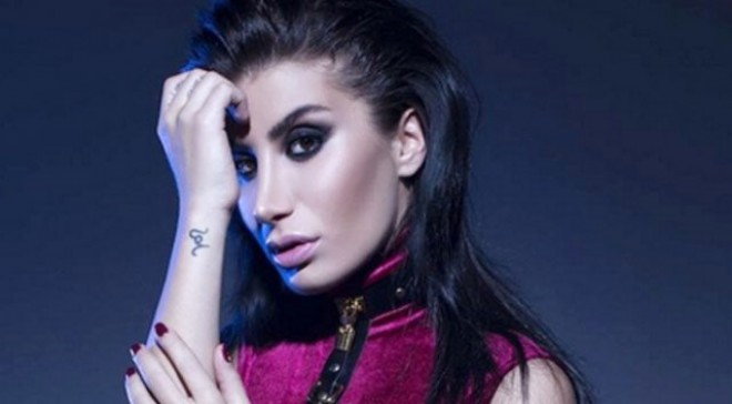 İrem: “Anam məni ağlatdı”