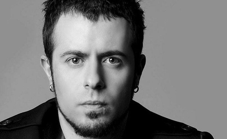 Emrə Aydın Bakıya gələcək 