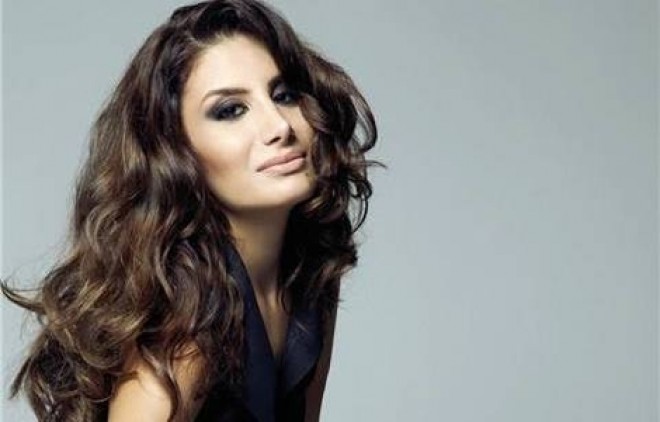 İrəm Derici modelyer kimi