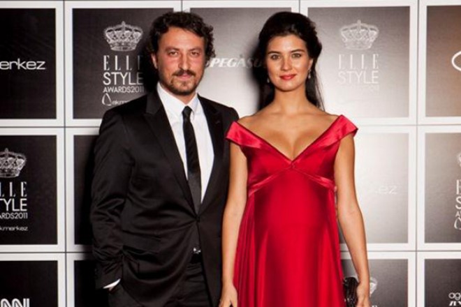 Tuba Büyüküstün boşanıb?